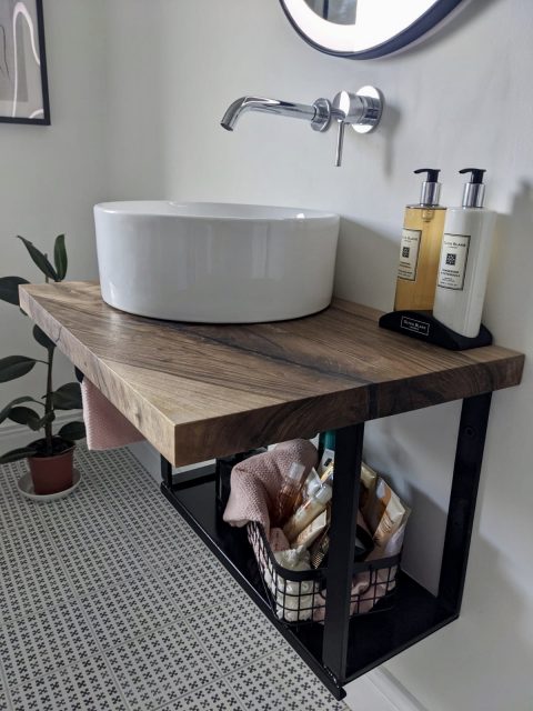 Bathroom vanity - Live Edge Sculpting